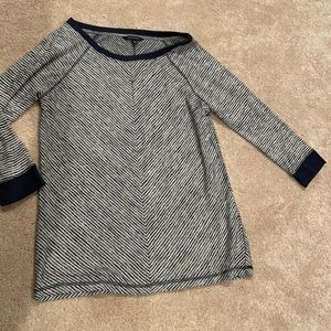 Banana Republic light weight navy sweater